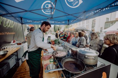 Lecker und vor allem regional! Die Besucher waren von den Kostproben der "Klima-Koch-Show" begeistert.