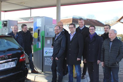 Thomas Röder, Thomas Herker, Andreas Herschmann, Michael Schneider, Dr. Sebastian Brandmayr,
Stefan Eisenmann, Daniel Mikat, Bernhard Kreitmeyer, Josef Gut (v.l.n.r.)