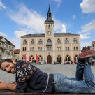 Lutz Stipendiat Erik Wunderlich liest mit musikalischer Begleitung
