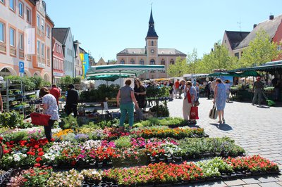 Wochenmarkt schon am Freitag
