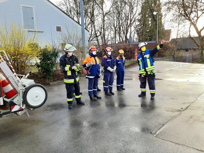 Feuerwehrgrundausbildung erfolgreich abgeschlossen