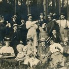 Aufnahme von einem Waldfest im Jahr 1909