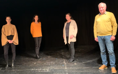 Foto v. links nach rechts – Frau Dr. Anna Katharina Gaßner, Frau Katrin Meinersmann, Frau Marion Behringer-Weisbrod, Musikschulleiter Auwi Geyer.
Nicht auf dem Foto - Herr Dr. Michael Arlt.