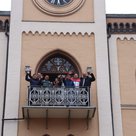 Die Delegation aus Turrialba auf dem Rathausbalkon (ganz rechts: Andreas Herrschmann, Dr. Peter Stapel, Bürgermeister Luis Fernando Leon Alvarado)