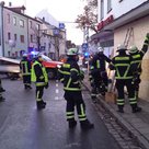 +++ Verkehrsunfall: PKW ungewollt im Schaufenster +++