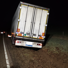 Verkehrsunfall mit LKW: Sattelzug auf Abwegen