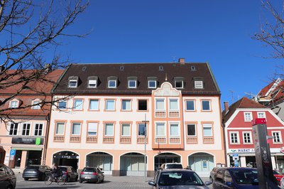 In diesem Bereich auf dem Hauptplatz wird ab Anfang März gebaut.