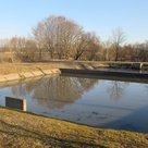 Teichkläranlage Uttenhofen, die letzte dezentrale Kläranlage im Versorgung der Stadtwerke Pfaffenhofen, wird aufgelöst.
