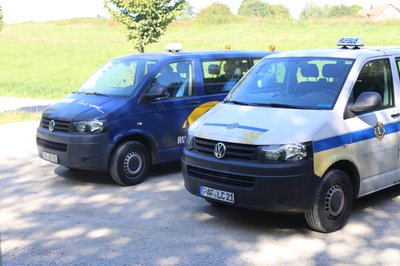 Die Busse des Projektes „Rufbus – Linie Nacht“ stehen bereit.