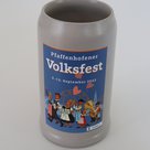 Der neue Bierkrug mit dem Volksfestmotiv 2022 ist ab dem 24. August im Bürgerbüro erhältlich.