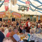 Auch dieses Jahr lädt die Stadt Pfaffenhofen am Volksfestdonnerstag zum Seniorennachmittag ein. 
