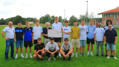 Jugendfußballförderverein unterstützt erneut Pfaffenhofener Jungschiedsrichter
