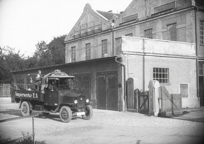 Montage- und Servicewagen der Amperwerke bei der Ausfahrt (ca. 1925) 