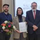 Von links: Simon Plass, Jennifer Pflügler, Dr. Markus Eltges, Leiter des Bundesinstituts für Bau-, Stadt- und Raumforschung.