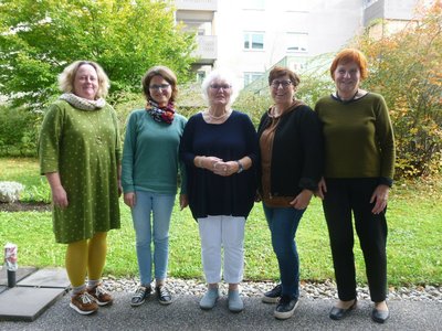 Die Kursleiterin Christel Günther (mitte)  konnte den Teilnehmerinnen (v. l.) Elke 
Spanos, Judith Lorenz, , Anita Wiesbeck, Anna Scharnagl wertvolle Tipps mitgeben. 