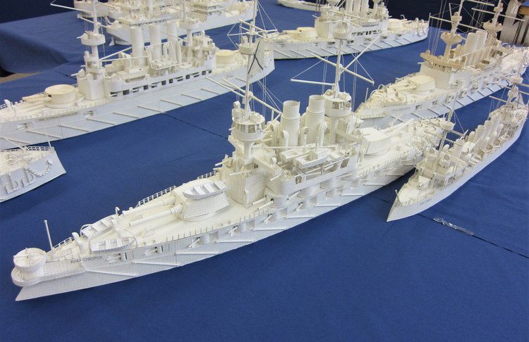 Papiermodellbau-Schiffe von Oliver Stoll.